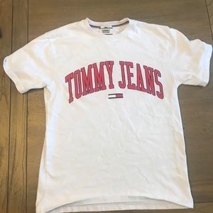 TOMMY JEANS WHITE T